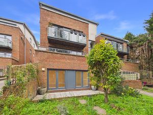 REAR ASPECT WITH PATIO- click for photo gallery